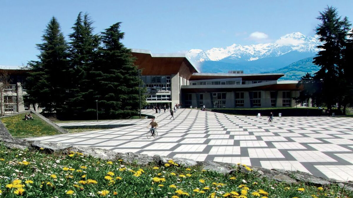 exterior view of Université Grenoble Alpes